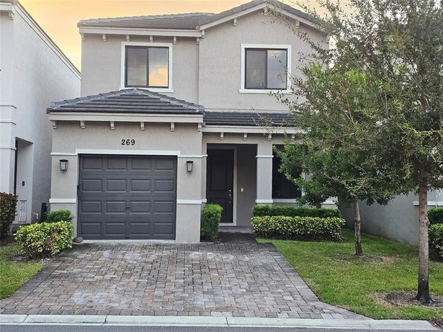 1 of 30 - 269 Nw 36th Ave, Pompano Beach, FL