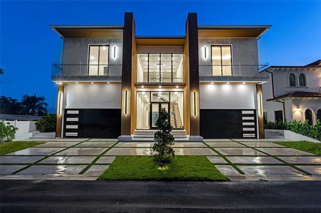 2 of 80 - 2 Sunset Lane, Lauderdale By The Sea, FL