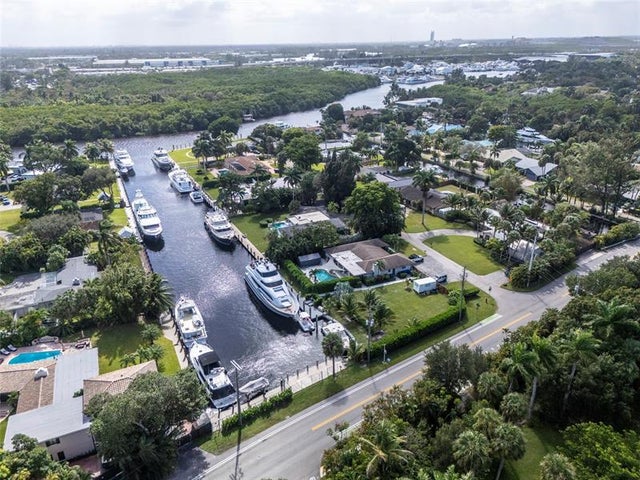 5 of 67 - 2211 Sw 27th Ter, Fort Lauderdale, FL
