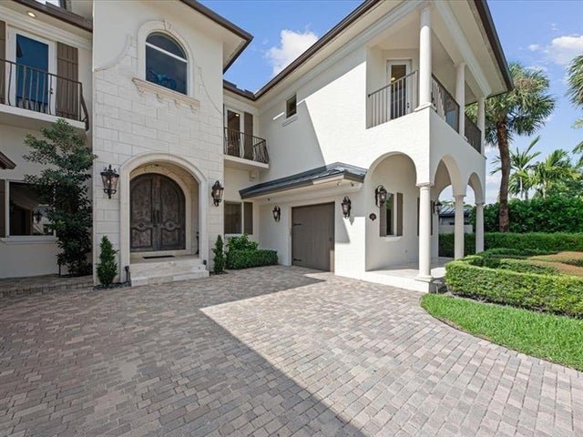 4 of 82 - 3030 Ne 45th St, Fort Lauderdale, FL