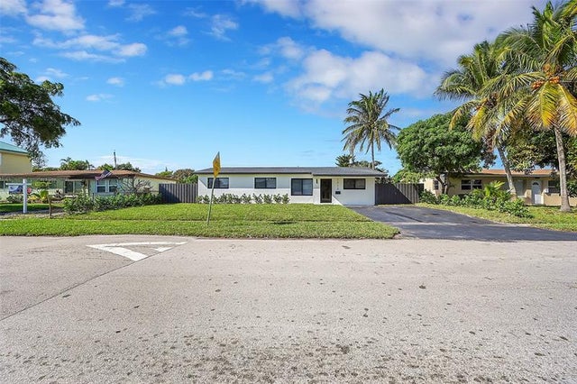 2 of 53 - 1313 Se 2nd Ave, Deerfield Beach, FL