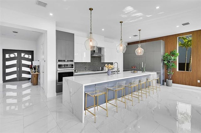 1 of 47 - 12300 Rhino Oaks Dr, Davie, FL