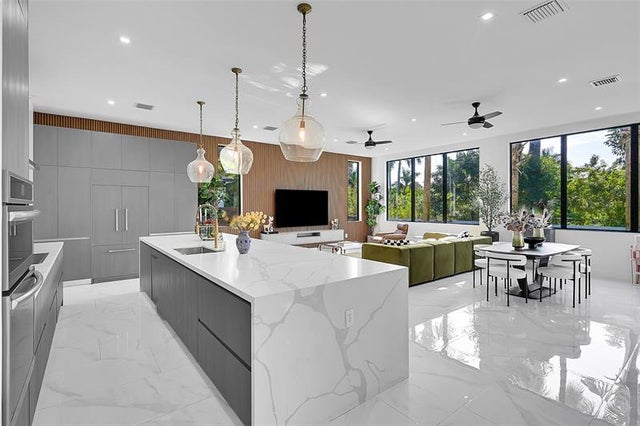 4 of 47 - 12300 Rhino Oaks Dr, Davie, FL