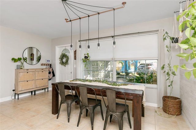 4 of 42 - 3261 Nw 6th Ave, Fort Lauderdale, FL