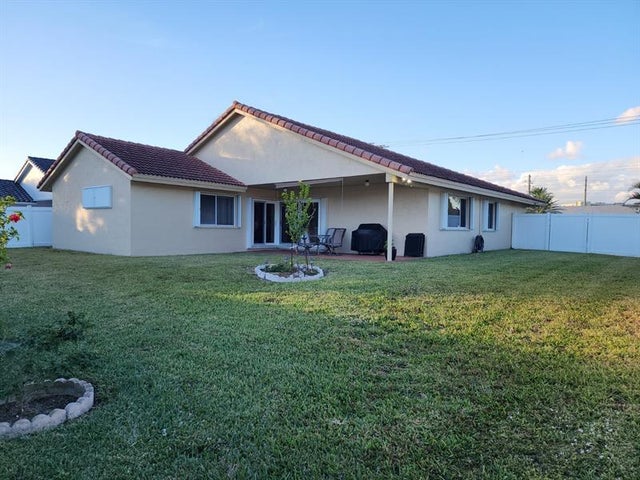 5 of 35 - 426 Se 3rd Pl, Dania, FL
