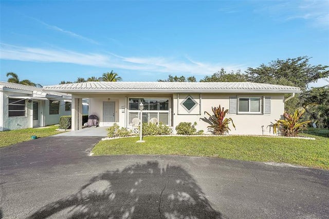 5 of 29 - 2403 Emerson Cir, Hollywood, FL