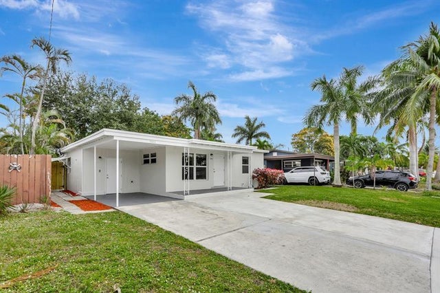 4 of 24 - 5500 N Andrews Ave, Fort Lauderdale, FL