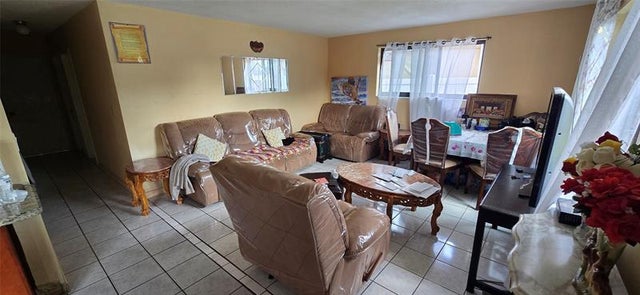 4 of 16 - 6103 Fletcher St, Hollywood, FL