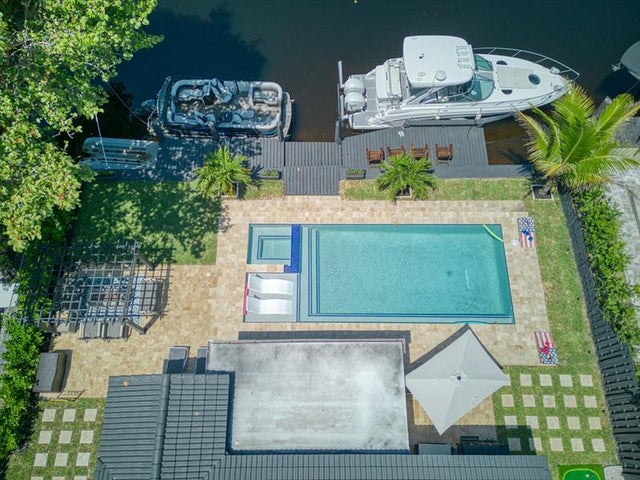 3 of 32 - 421 Se 14th Ave, Pompano Beach, FL