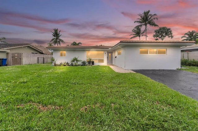 1 of 45 - 5921 Ne 15th Ave, Fort Lauderdale, FL
