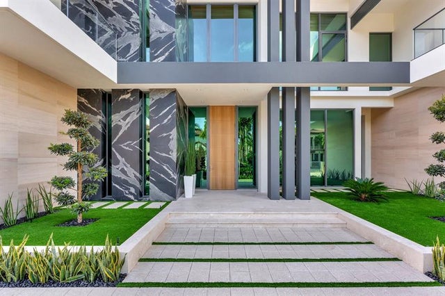 5 of 100 - 2560 Del Lago Dr, Fort Lauderdale, FL