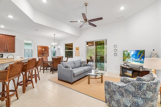 4 of 42 - 3494 Diamond Leaf Dr, Vero Beach, FL