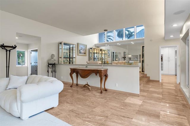 4 of 53 - 18 Nurmi Dr, Fort Lauderdale, FL