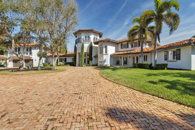 3 of 54 - 2301 Aqua Vista Blvd, Fort Lauderdale, FL