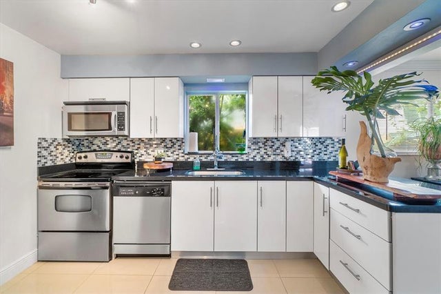 1322 Johnson St, Hollywood