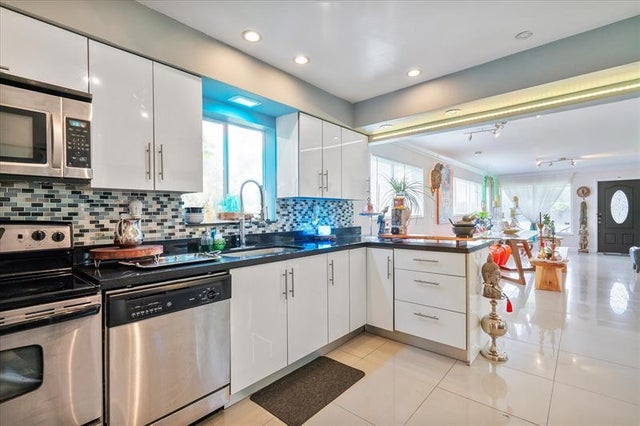 4 of 44 - 1322 Johnson St, Hollywood, FL