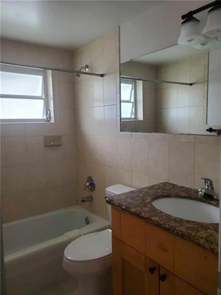 4 of 17 - 1400 Nw 67th Ter, Margate, FL