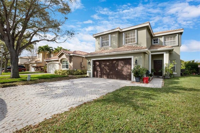 2 of 31 - 7139 Crescent Creek Way, Coconut Creek, FL