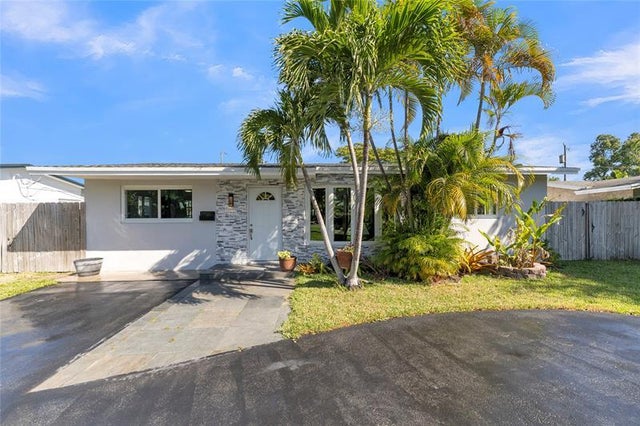 2 of 36 - 2021 Nw 32nd Ct, Oakland Park, FL