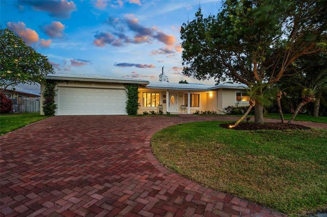 3 of 28 - 4220 Ne 26th Ter, Lighthouse Point, FL