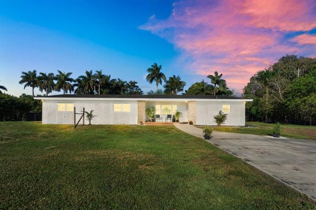 4 of 18 - 5401 Sw 160th Ave, Southwest Ranches, FL