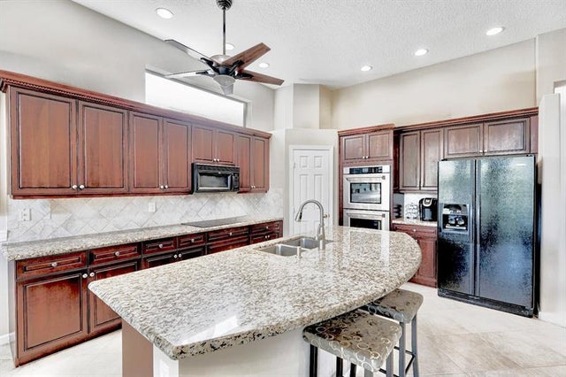 1 of 39 - 1914 Via Castello, Wellington, FL