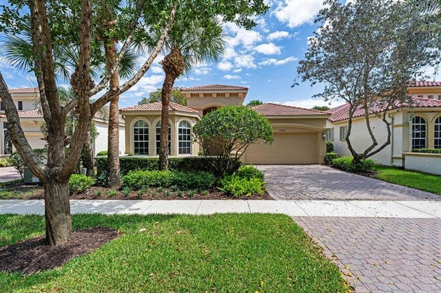 2 of 39 - 1914 Via Castello, Wellington, FL