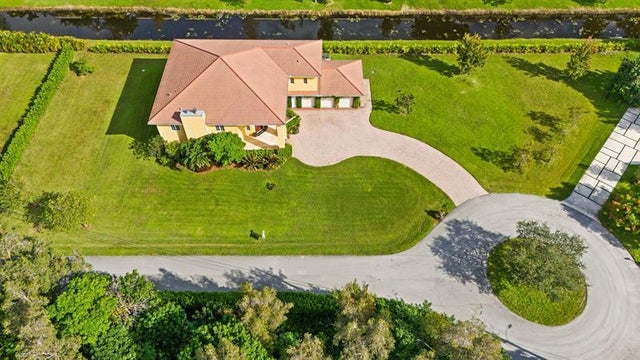 3 of 47 - 11621 Sw 1st St, Plantation, FL
