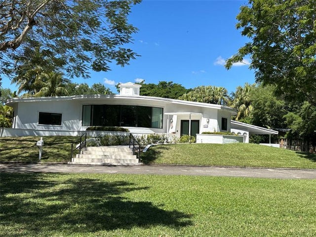 1 of 31 - 6205 Sw 108 St, Pinecrest, FL
