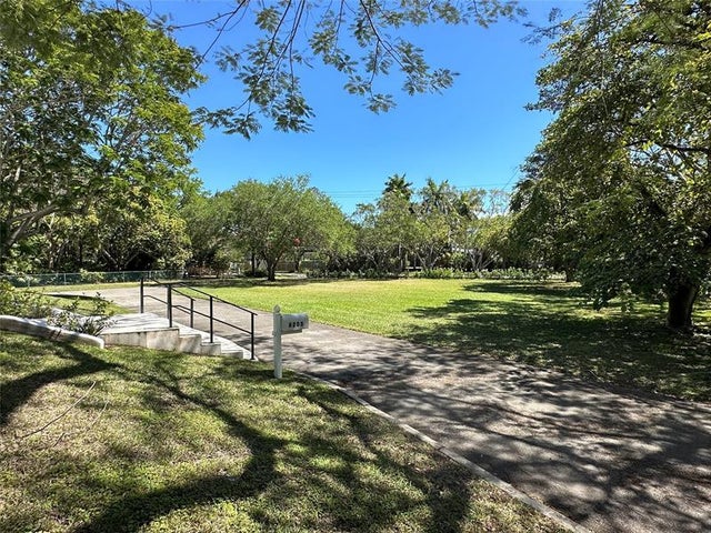 3 of 31 - 6205 Sw 108 St, Pinecrest, FL