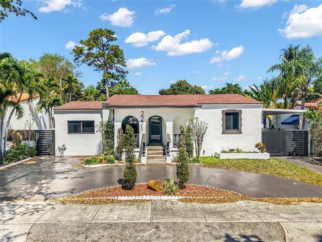 1 of 32 - 2271 Sw 19th Ter, Miami, FL