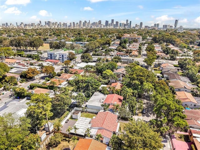 3 of 32 - 2271 Sw 19th Ter, Miami, FL
