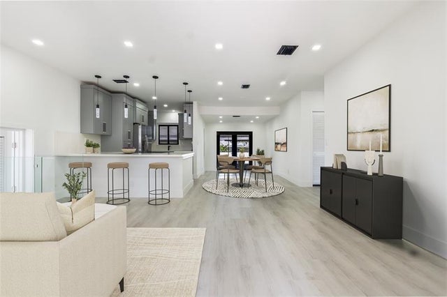 4 of 32 - 2271 Sw 19th Ter, Miami, FL