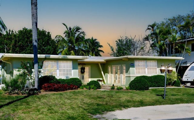 3 of 32 - 2555 Nassau Ln, Fort Lauderdale, FL