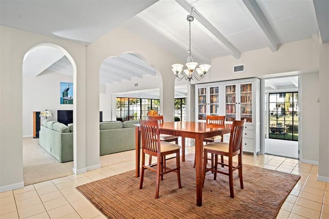 5 of 32 - 2555 Nassau Ln, Fort Lauderdale, FL
