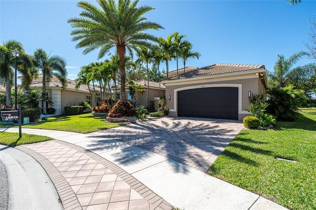 4 of 40 - 10576 Whitewind Cir, Boynton Beach, FL