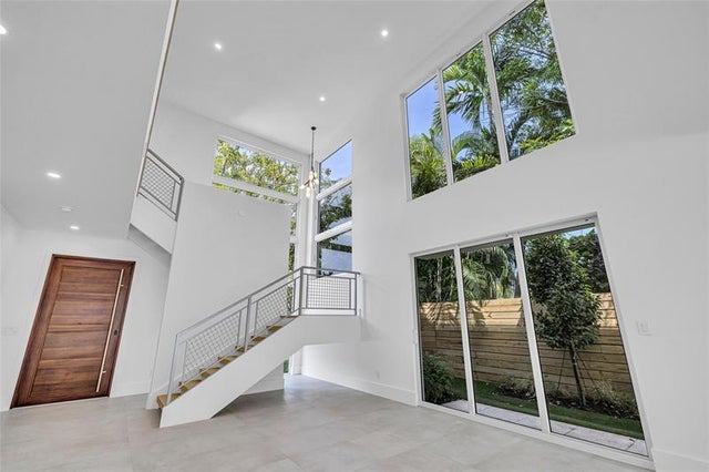 4 of 63 - 1504 Ne 6th Ct, Fort Lauderdale, FL