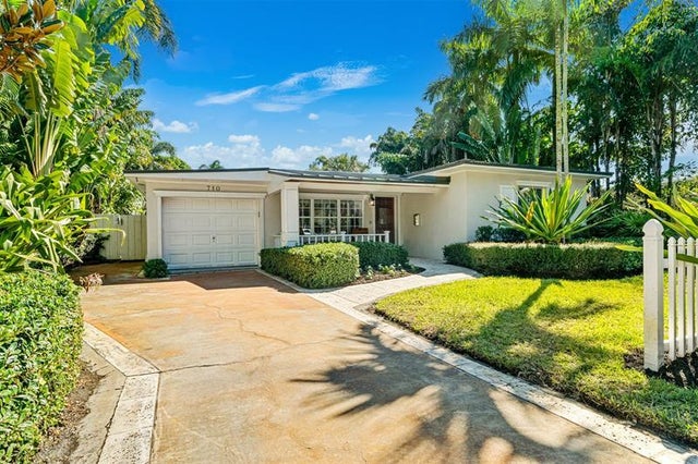 2 of 39 - 710 Ne 16th Ave, Fort Lauderdale, FL