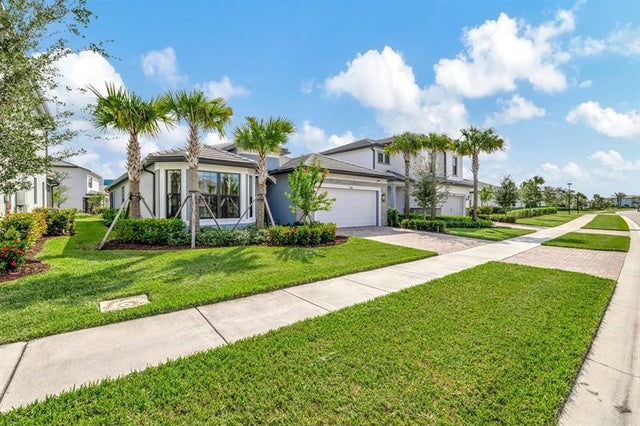 2 of 54 - 2644 Primrose Pl, Fort Lauderdale, FL
