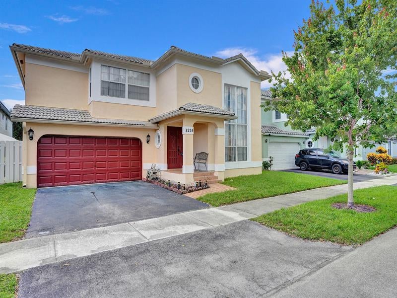 4224 Nw 56th Dr, Coconut Creek