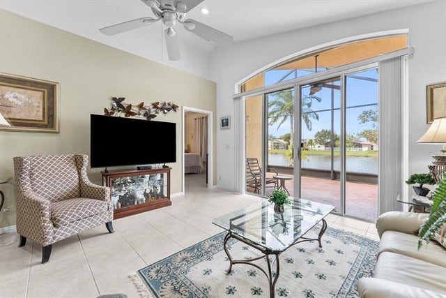 810 Nw Rutherford Court, Port St. Lucie