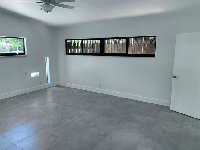4 of 24 - 3416 Norfolk St, Pompano Beach, FL