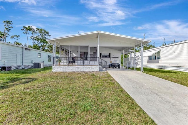 1 of 29 - 31 La Puerta Del Norte, Fort Pierce, FL