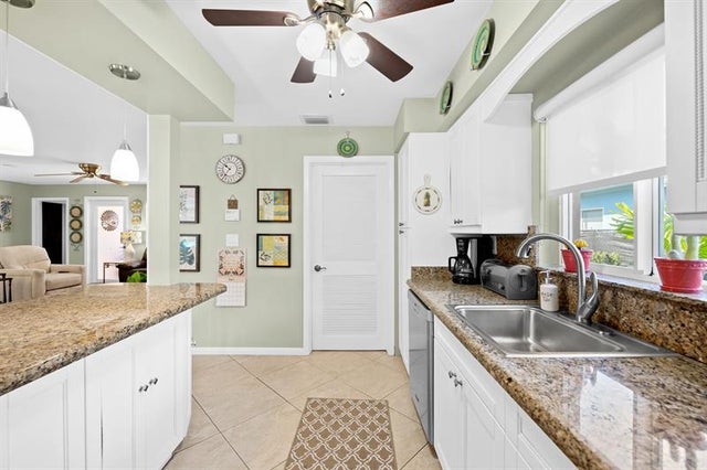 5 of 27 - 2021 Ne 27th St, Lighthouse Point, FL