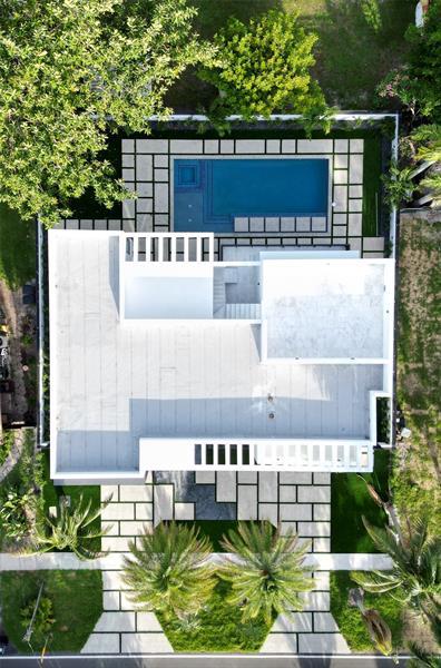 4 of 92 - 5001 Ne 27th Ave, Lighthouse Point, FL