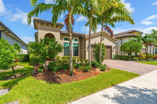 1 of 49 - 7535 Seacoast Dr, Parkland, FL