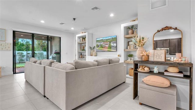 4 of 36 - 7464 Estero Dr, Lake Worth, FL