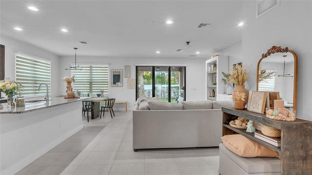 5 of 36 - 7464 Estero Dr, Lake Worth, FL