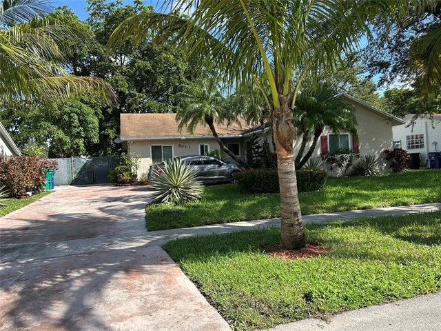 2 of 48 - 8021 Nw 47th Ct, Fort Lauderdale, FL