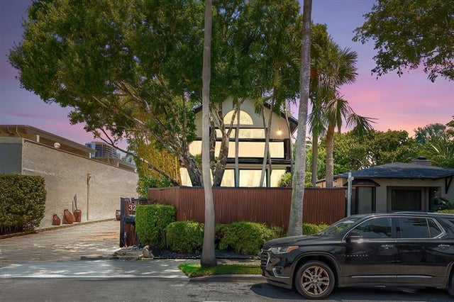 5 of 67 - 324 Riviera Isle Dr, Fort Lauderdale, FL